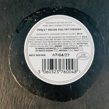 Load image into Gallery viewer, Black Cow Cheddar 200g