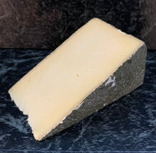 Load image into Gallery viewer, Cornish Yarg