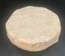 Load image into Gallery viewer, SAINT GEORGE CAMEMBERT 220g
