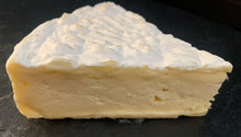 Load image into Gallery viewer, SUSSEX CAMEMBERT 130g

