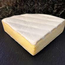 Load image into Gallery viewer, French Pasteurised Brie
